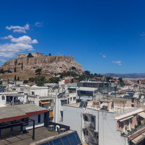 Ηλιόλουστη Αθήνα 