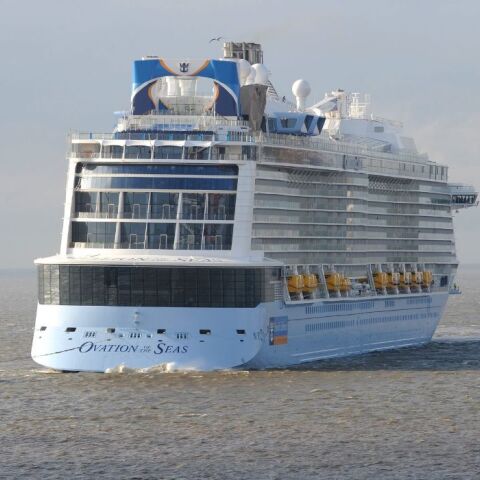Κρουαζιερόπλοιο: Νεκρός επιβάτης της Royal Carribean που έκανε άλμα