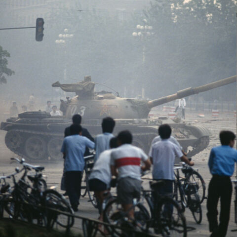 Με την κήρυξη του στρατιωτικού νόμου στις 20 Μαΐου αρχίζει η αντίστροφη μέτρηση