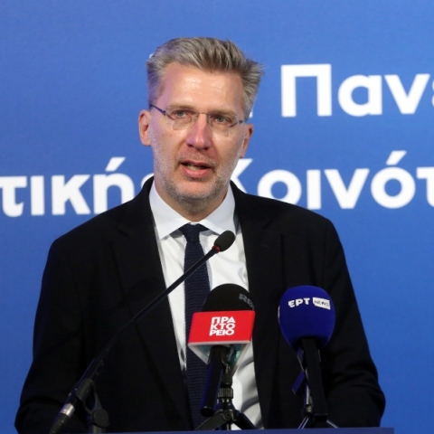 Άκης Σκέρτσος