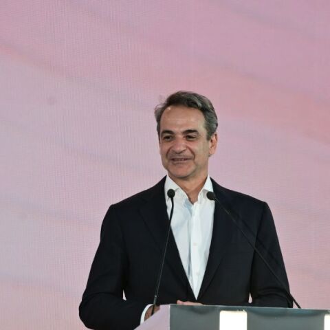 Ο πρωθυπουργός Κυριάκος Μητσοτάκης στα εγκαίνια του Πύργου του Πειραιά 