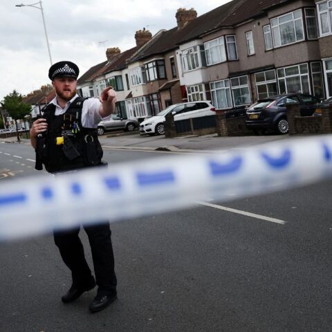 Λονδίνο: Τρια παιδιά εγκαταλείφθηκαν με διαφορά επτά ετών