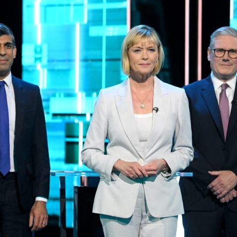 Ρίσι Σούνακ, παρουσιάστρια, Κιρ Στάρμερ