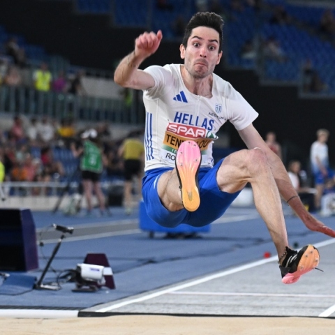 Ο Μίλτος Τεντόγλου