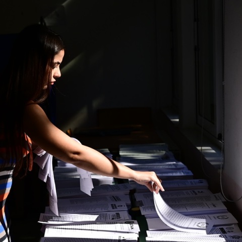 Ευρωεκλογές 2024: Ιστορικό ρεκόρ αποχής από τις κάλπες