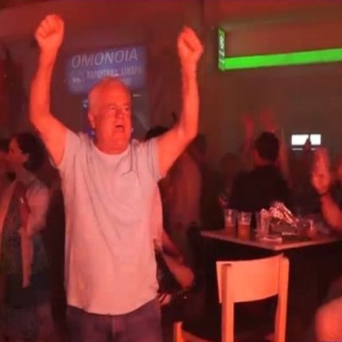 Ευρωεκλογές 2024: Πανηγυρισμοί και πυροτεχνήματα στην Χειμάρρα για την εκλογή του Μπελέρη στην Ευρωβουλή