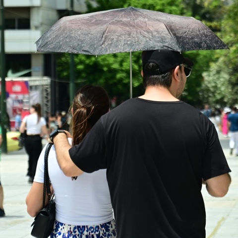 Κύμα καύσωνα σε ολόκληρη τη χώρα 