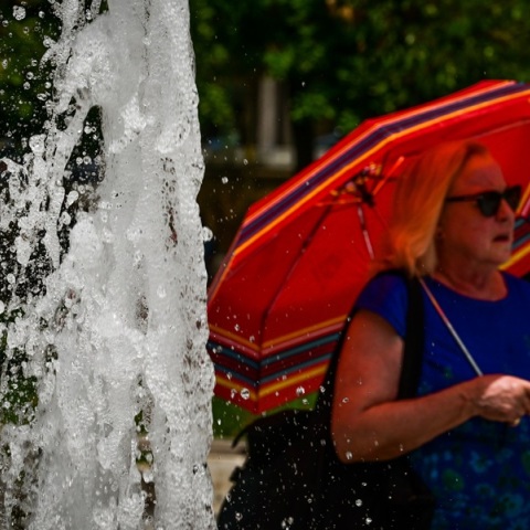 Κύμα καύσωνα σε ολόκληρη τη χώρα 