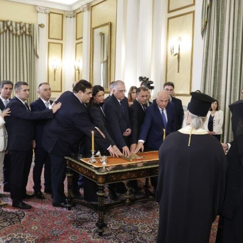 Ορκωμοσία μετά τον ανασχηματισμό της κυβέρνησης