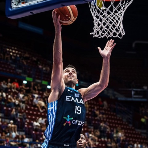 Η Εθνική Ελλάδος θα αγωνιστεί χωρίς τον Ιωάννη Παπαπέτρου στο Προολυμπιακό τουρνουά στο ΣΕΦ