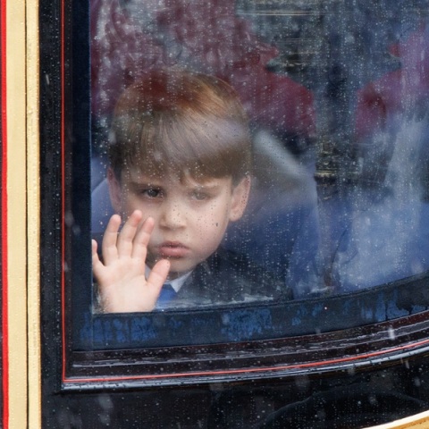 Έκλεψε τις εντυπώσεις ο πρίγκιπας Λούις με τις αντιδράσεις και το χορό στο Μπάκιγχαμ 