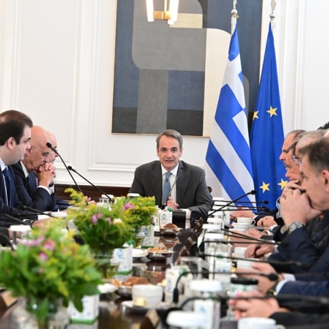 Το νέο Υπουργικό Συμβούλιο υπό τον πρωθυπουργό