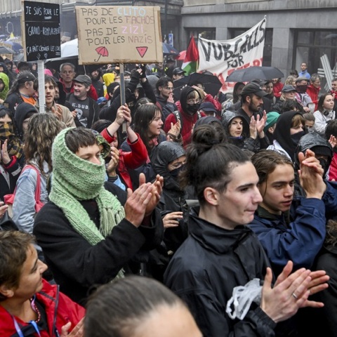 Βέλγιο: Πλήθος κόσμου διαδήλωσε στις Βρυξέλλες κατά της ακροδεξιάς - Έφτασαν έξω από το Ευρωκοινοβούλιο