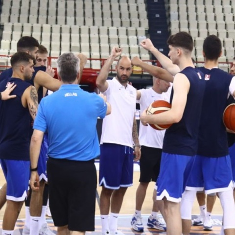 Υπό τον Βασίλη Σπανούλη ξεκινάει το ταξίδι της Εθνικής Ελλάδος για το Παρίσι 