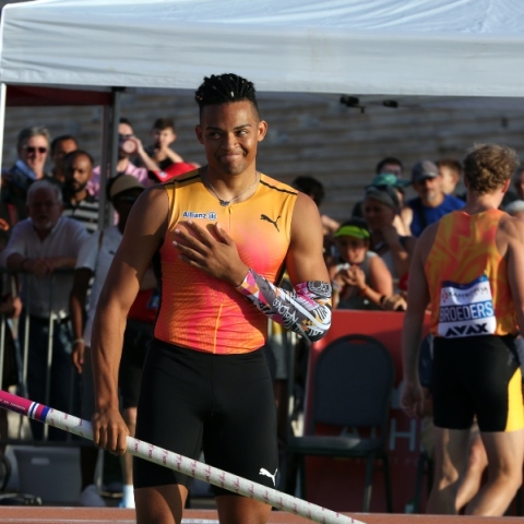 Ο Εμμανουήλ Καραλής