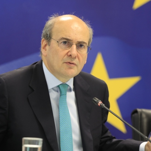 Χατζηδάκης: «Νόμιζα ότι γκρεμίστηκε κάποιος φούρνος και ο ΣΥΡΙΖΑ δέχτηκε να συζητηθεί η πρότασή μου»