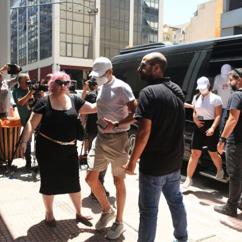 Φωτιά στην Ύδρα: Δίωξη κακουργηματικού χαρακτήρα για τους 13 της θαλαμηγού