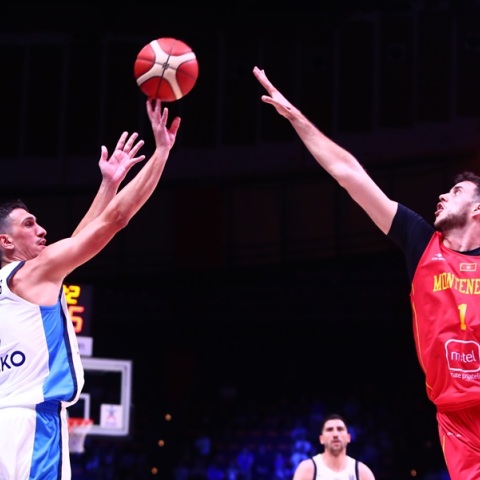 Ελλάδα-Μαυροβούνιο 86-57: Ισοπεδωτική στην πρεμιέρα του τουρνουά «Ακρόπολις»