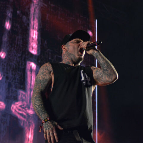 Shifty Shellshock: Πέθανε ο τραγουδιστής του Βutterfly σε ηλικία 49 ετών