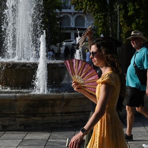 Υψηλές θερμοκρασίες την Τετάρτη με ανέμους έως 7 μποφόρ στα πελάγη 