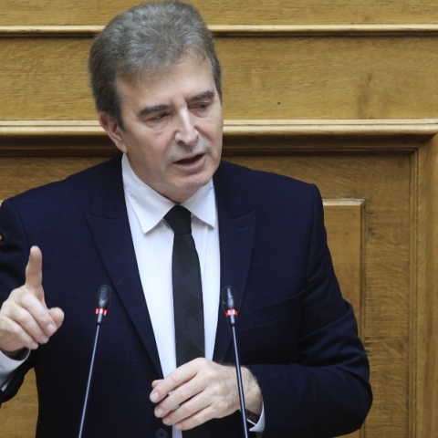 Χρυσοχοΐδης για ενδοοικογενειακή βία: 61 περιστατικά χθες βράδυ