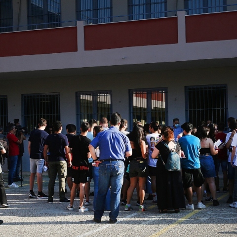 μαθητες, σχολικη αυλη