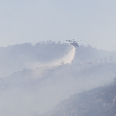 φωτια, δασος, βουνο, ελικοπτερο
