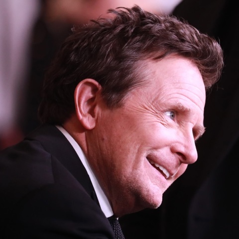 Μάικλ Τζ. Φοξ: Έπαιξε κιθάρα πάνω σε αναπηρικό αμαξίδιο με τους Coldplay