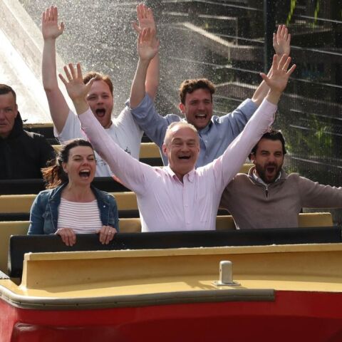 Bρετανικές εκλογές: Ο ηγέτης των Φιλελεύθερων Δημοκρατών δίνει διασκεδαστικό τόνο