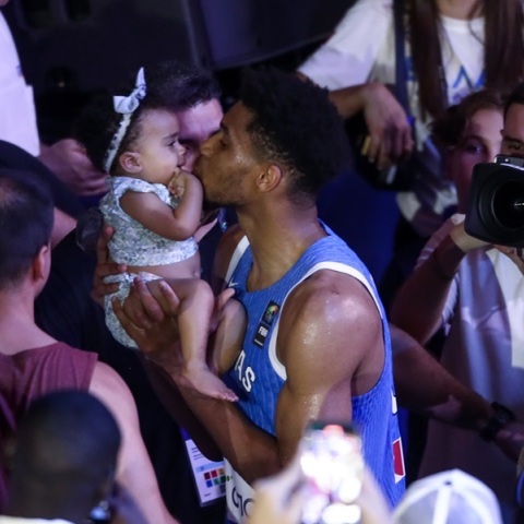 Γιάννης Αντετοκούνμπο: Τα δάκρυα συγκίνησης μετά από τη σπουδαία πρόκριση στους Ολυμπιακούς Αγώνες