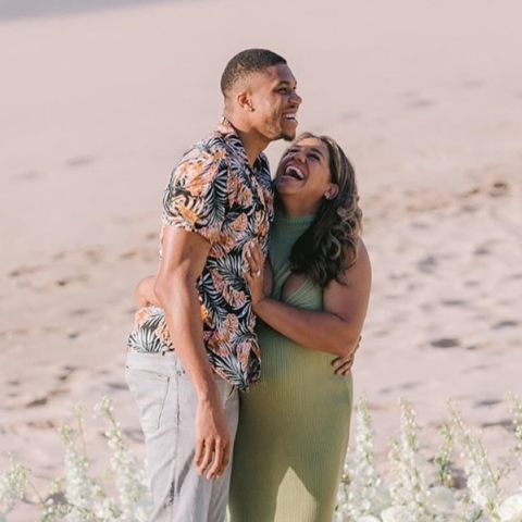 ο Γιάννης Αντετοκούνμπο και η Mariah Riddlesprigger