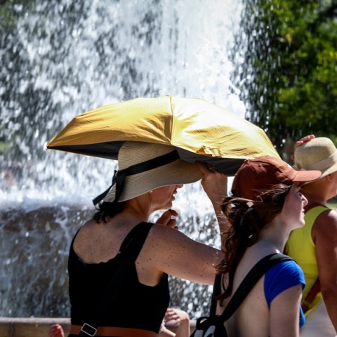 «Καυτό» το δεύτερο δεκαήμερο του Ιουλίου - Παρατεταμένος καύσωνας με θερμοκρασίες άνω των 41 βαθμών