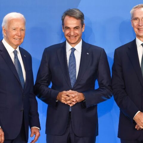 Ο Κυριάκος Μητσοτάκης εν μέσω Τζο Μπάιντεν και Γενς Στόλτενμπεργκ