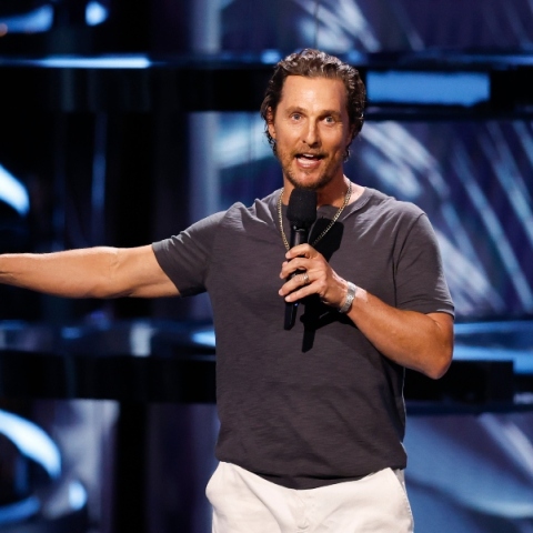 ο Μάθιου ΜακΚόναχι