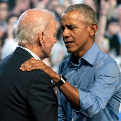 Μπάιντεν: Εκπομπή υποστηρίζει ότι το άρθρο Κλούνεϊ υποκινήθηκε από τον Ομπάμα