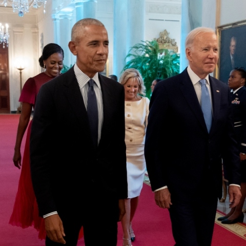 Ομπάμα και Μπαιντεν στον Λευκο Οικο