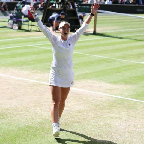 Γουίμπλετον: Πρωταθλήτρια η Τσέχα Μπάρμπορα Κρεϊτσίκοβα