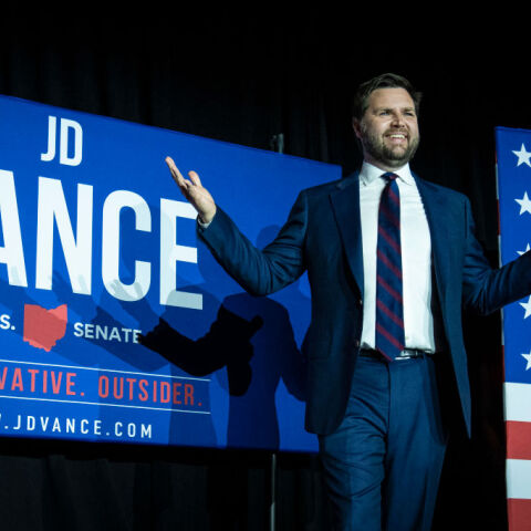 Τζει Ντι Βανς: Από αντίπαλος του Τραμπ έγινε υποψήφιος αντιπρόεδρος του