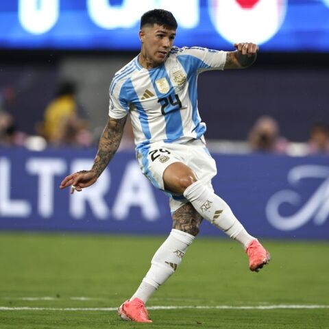 Έντσο Φερνάντες: Πειθαρχική έρευνα για ρατσιστικό τραγούδι από Τσέλσι και FIFA