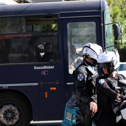 Κύκλωμα εκβιαστών: Προφυλακιστέοι επτά από τους οχτώ κατηγορούμενους