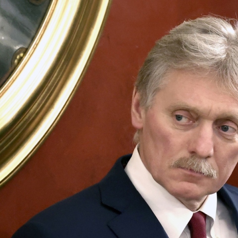 Η αντίδρασηΗ αντίδραση της Ρωσίας μετά την ανακοίνωση Μπάιντεν: «Παρακολουθούμε προσεχτικά τις εξελίξεις» της Ρωσίας μετά την ανακοίνωση Μπάιντεν: «Παρακολουθούμε προσεχτικά τις εξελίξεις»