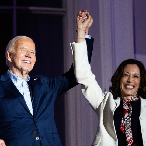 Εξοργισμένοι οι χορηγοί των Δημοκρατικών με την Κάμαλα Χάρις