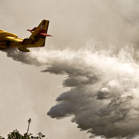 Φωτιά τώρα στη Ρόδο - Μήνυμα από το 112