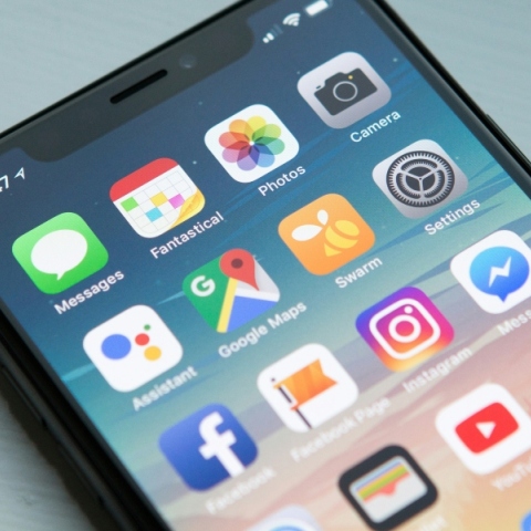 οθονη κινητου