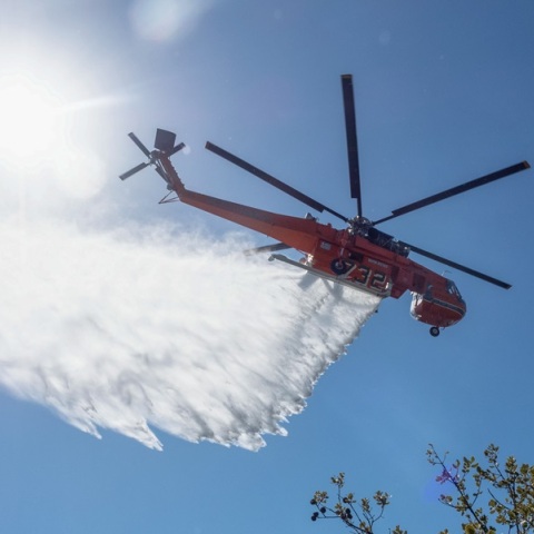 Φωτιά στα Χανιά: Συνεχίζεται η μάχη με τις φλόγες - Σηκώθηκαν τις πρωινές ώρες δύο ελικόπτερα 