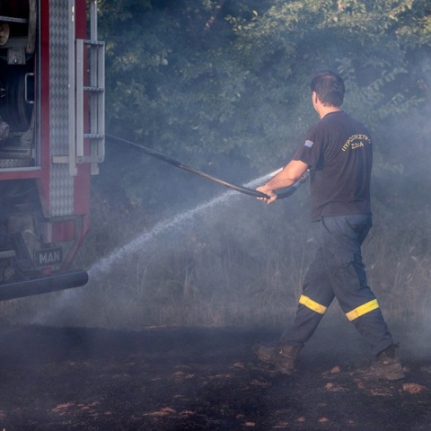 Πολύ υψηλός o κίνδυνος πυρκαγιάς τη Δευτέρα σε 3 περιφέρειες