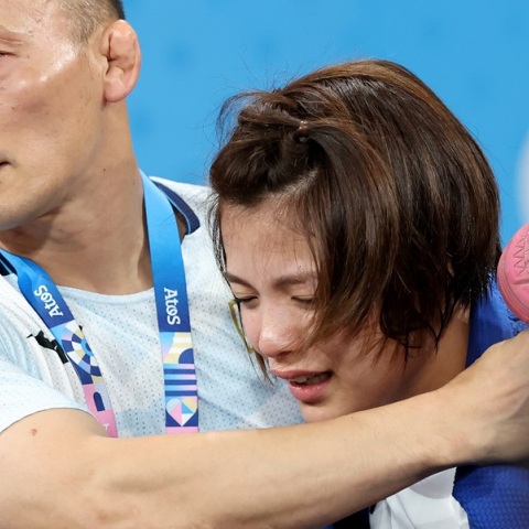 Ούτα Άμπε: Αποκλείστηκε η αήττητη τζουντόκα από το 2019 και λύγισε μετά το πέρας του αγώνα