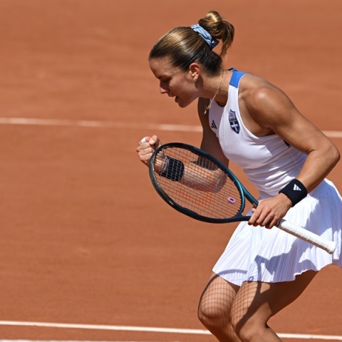 Ισοπεδωτική η Μαρία Σάκκαρη επικράτησε της Γιούε Γιουάν και προκρίθηκε στις «16»