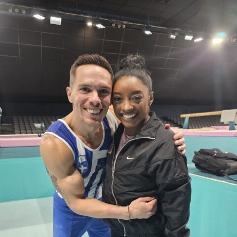 Λευτέρης Πετρούνιας:  Συγχαρητήρια της Σιμόν Μπάιλς