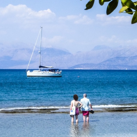 Καιρός: Θερμοκρασίες ως 38 βαθμούς την Παρασκευή - Υψηλά μποφόρ στο Αιγαίο 